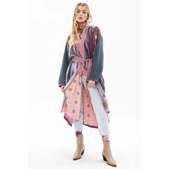 SOLD Aratta Grape Jam Size Large Something Magical Velvet Coat - Picture 3 of 8